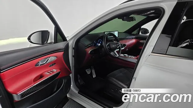 Genesis GV70 — Фото автомобиля 15