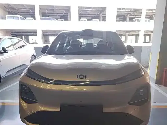 Changan Qiyuan Changan Qiyuan Q05 — Фото автомобиля 2