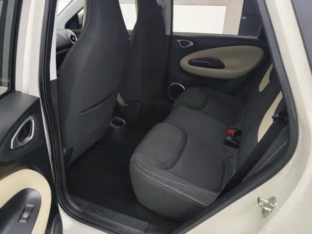Wuling Bingo — Фото автомобиля 11