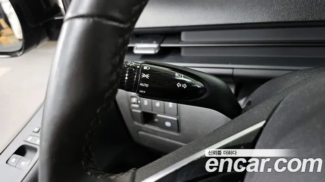 Hyundai Staria Staria Инвалидная коляска Подъёмник/Slope — Фото автомобиля 15