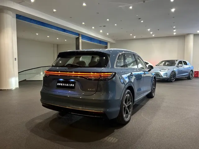 Shangjie SUV — Фото автомобиля 17