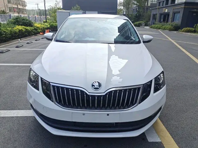 Skoda Octavia — Фото автомобиля 2