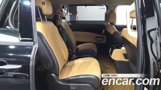 Kia Canival Carnival 4 поколение Бензин 9 мест Noblesse — Фото автомобиля 12