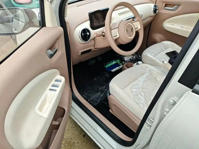 Wuling Hongguang Mini EV — Фото автомобиля 15