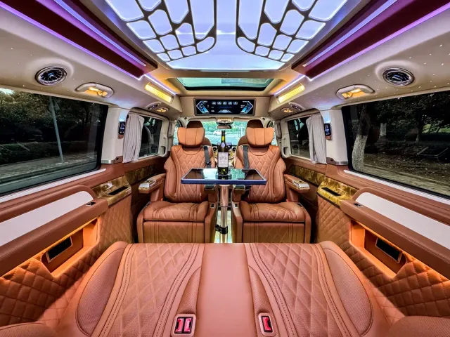 Mercedes-Benz V-Class — Фото автомобиля 27