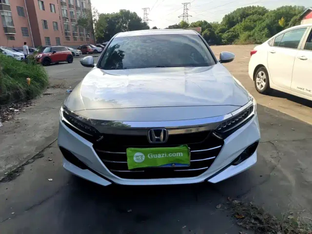 Honda Accord — Фото автомобиля 2