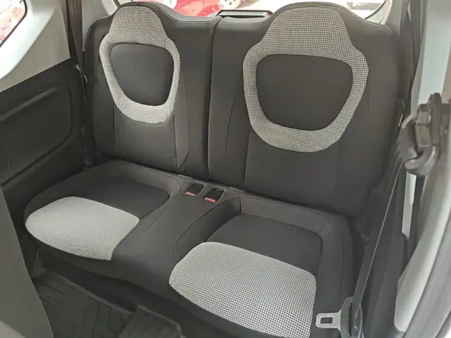 Wuling Hongguang Mini EV — Фото автомобиля 16