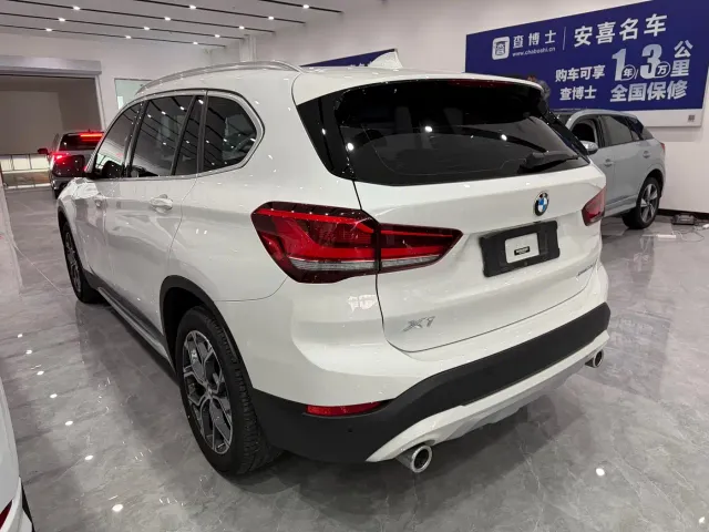 BMW X1 — Фото автомобиля 4