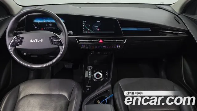 Kia Niro — Фото автомобиля 10