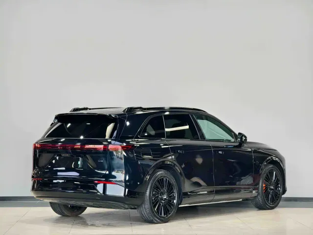 Xpeng G9 — Фото автомобиля 3