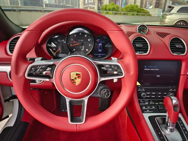 Porsche 718 — Фото автомобиля 12