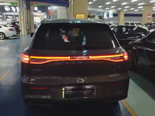 Geely Galaxy E5 — Фото автомобиля 5