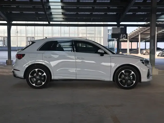 Audi Q3 — Фото автомобиля 4