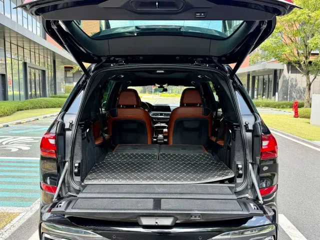 BMW X7 — Фото автомобиля 16