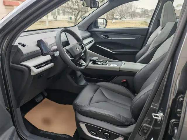 Changan CS75 Plus — Фото автомобиля 12