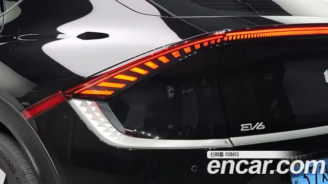 Kia EV6 — Фото автомобиля 23