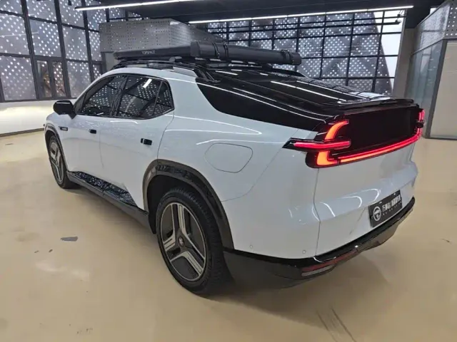 Changan Qiyuan E07 — Фото автомобиля 4