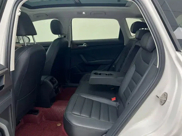 Volkswagen Tharu — Фото автомобиля 17