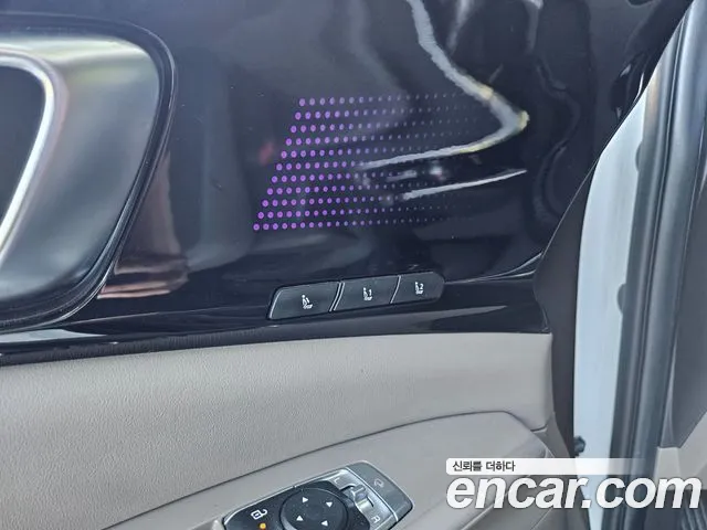 Kia Carnival — Фото автомобиля 10