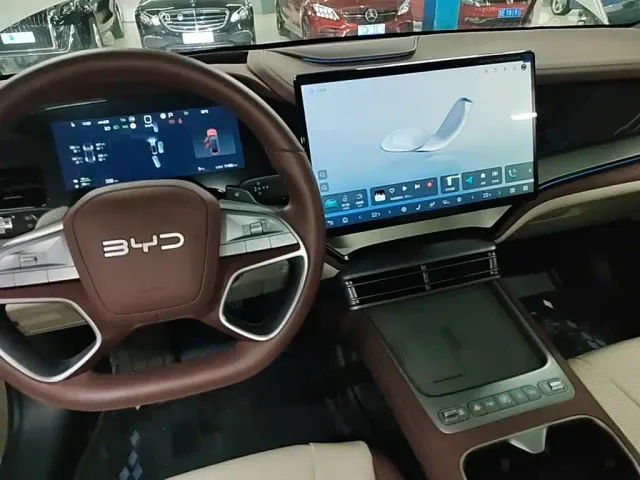 BYD Seal 07 DM-i — Фото автомобиля 13