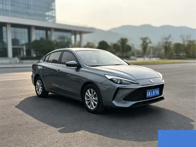 Фотография автомобиля — Roewe i5