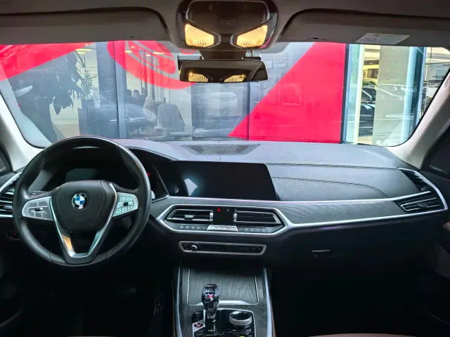 BMW X7 — Фото автомобиля 11