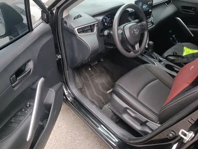 Toyota Corolla Cross — Фото автомобиля 12