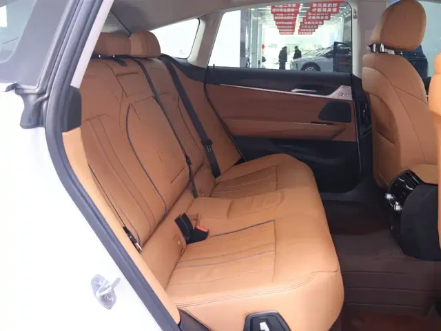 BMW 6 Series Gran Turismo — Фото автомобиля 21