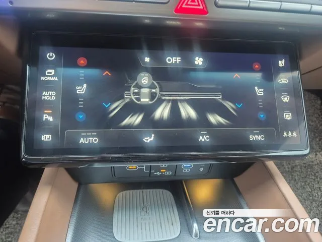 Hyundai Grandeur Grandeur (GN7) 2.5 Бензин 2WD — Фото автомобиля 11