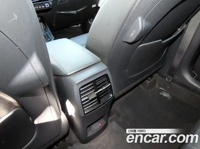 Kia Niro The All New — Фото автомобиля 15