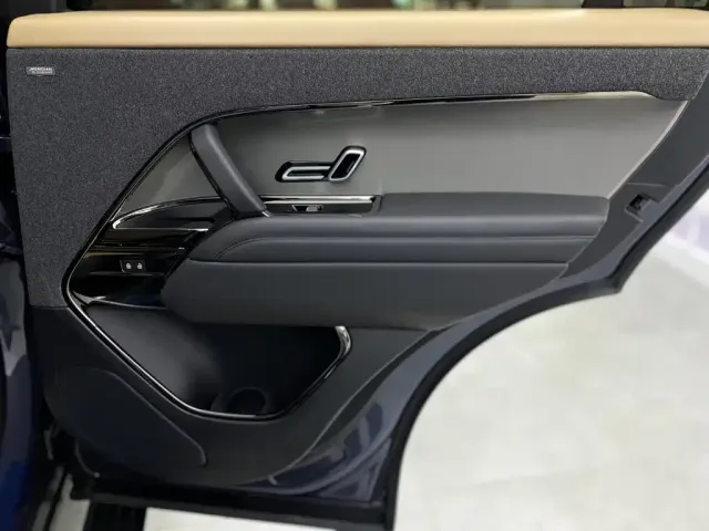 Land Rover Range Rover Sport — Фото автомобиля 19