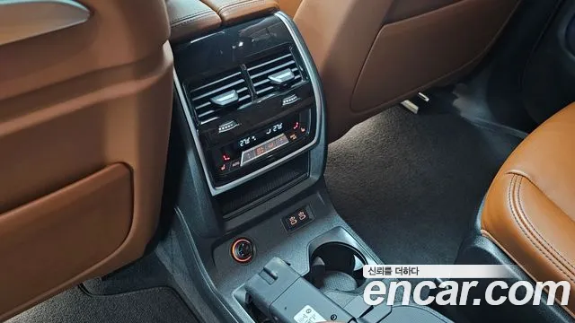 BMW X7 — Фото автомобиля 19