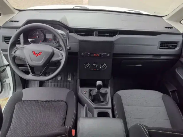 Wuling Hongguang Plus — Фото автомобиля 9