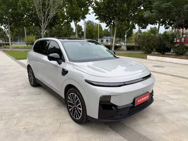 Leapmotor B10 — Фото автомобиля 3