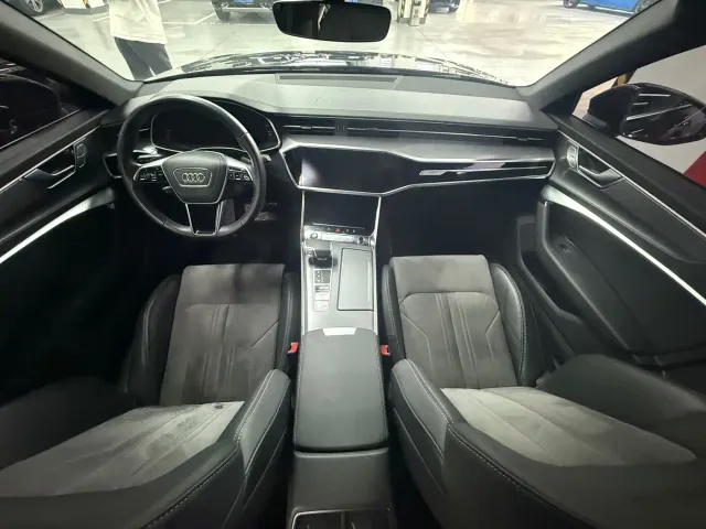 Audi A6L — Фото автомобиля 8