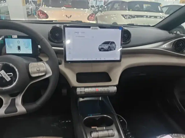 BYD Dolphin — Фото автомобиля 12