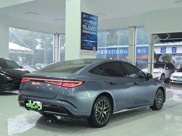 BYD Seal 07 DM-i — Фото автомобиля 4