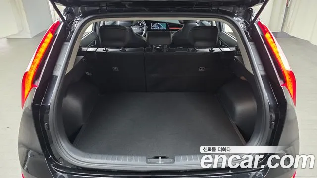 Kia Niro Niro (New) — Фото автомобиля 22