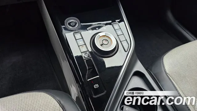 Kia Niro Niro (New) — Фото автомобиля 12
