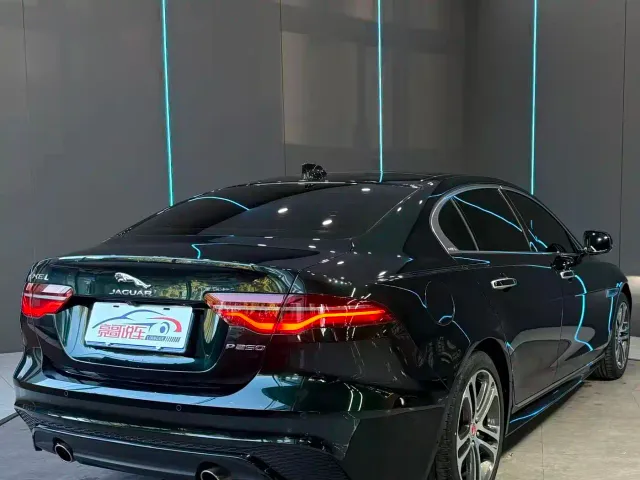 Jaguar XEL — Фото автомобиля 6