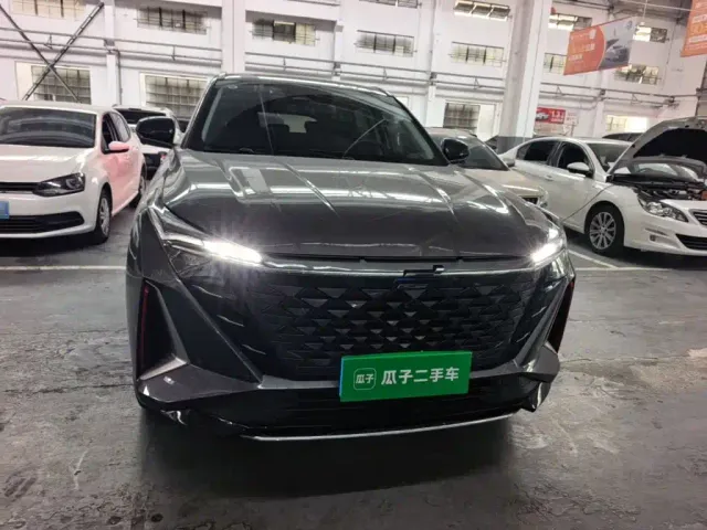 Changan Z6 — Фото автомобиля 2