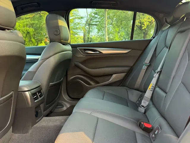 Cadillac CT5 — Фото автомобиля 9