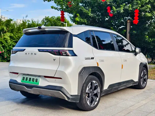GAC Aion Y — Фото автомобиля 6