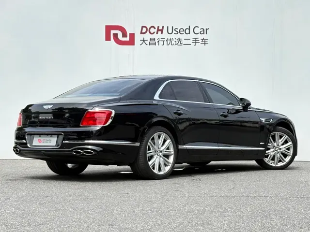Bentley Flying Spur — Фото автомобиля 4