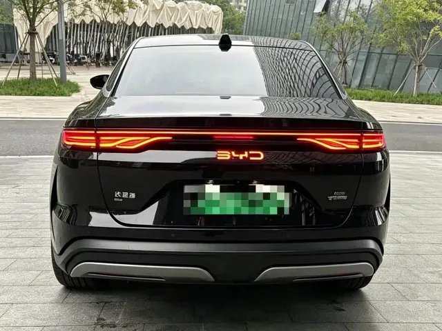 BYD Han L — Фото автомобиля 8