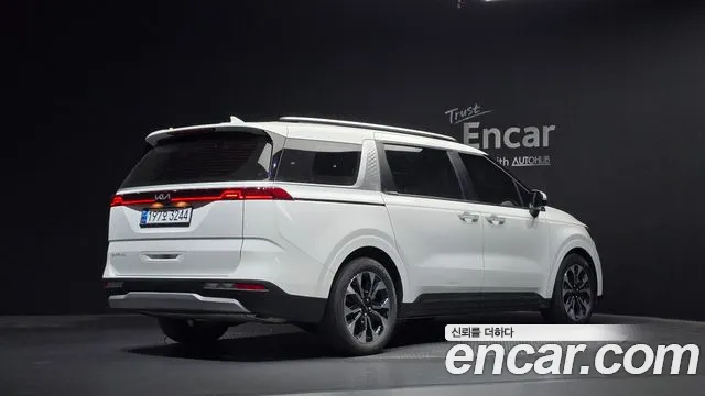 Kia Carnival 4th Gen — Фото автомобиля 2