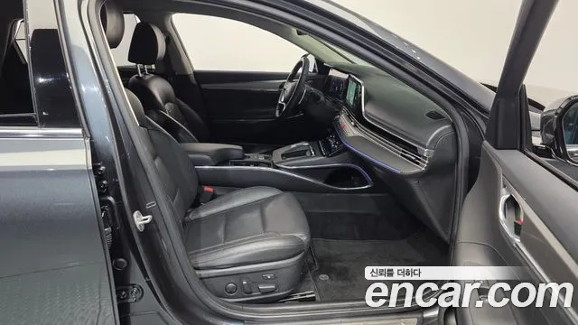 Hyundai Grandeur New — Фото автомобиля 11
