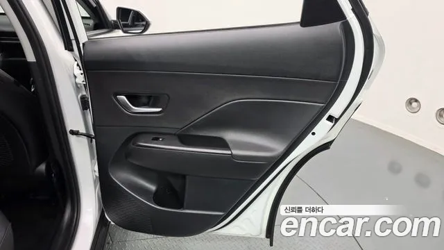 Hyundai Kona — Фото автомобиля 14