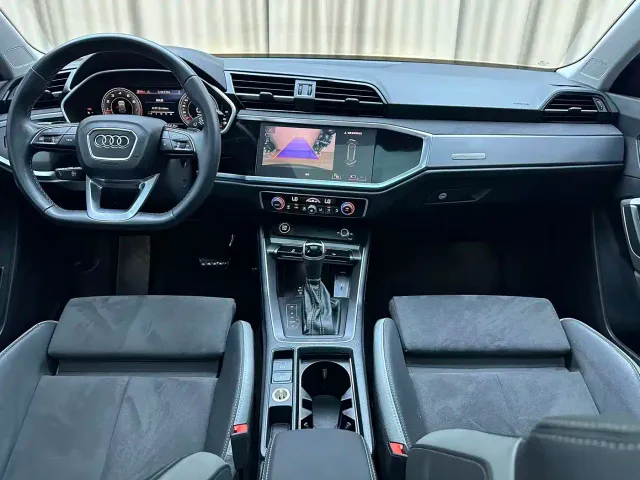Audi Q3 — Фото автомобиля 14