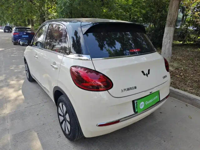 Wuling Bingo — Фото автомобиля 4